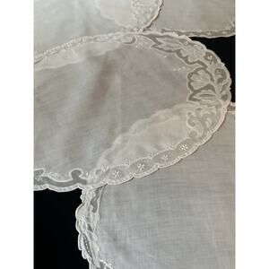 E. Braun & Co. Madeira Hand Embroidered Linen Placemat & Napkin Set of 8 white